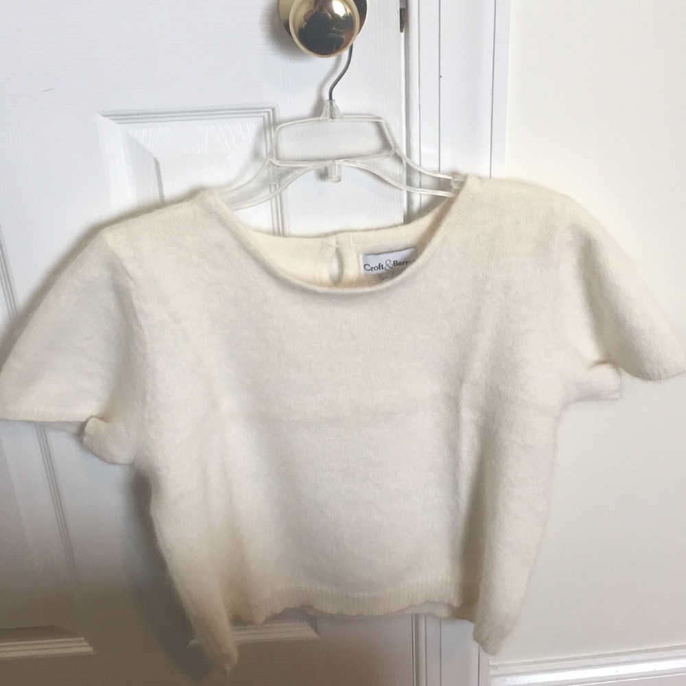 White Crop Top Type Sweater